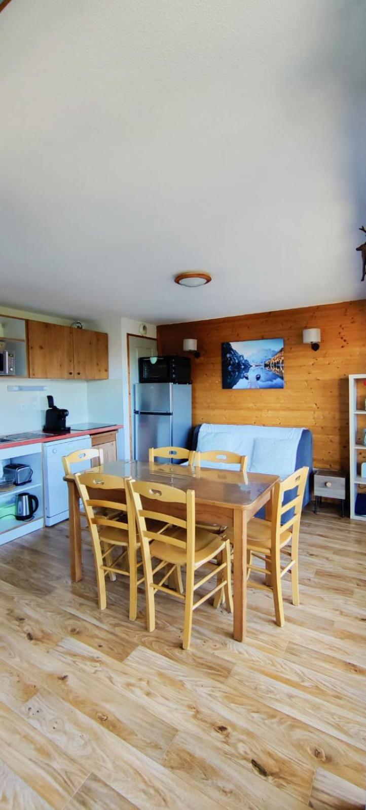 Appartement 3 Etoiles Au Pied Des Pistes Avec Balcon Ete Chamrousse Esterno foto